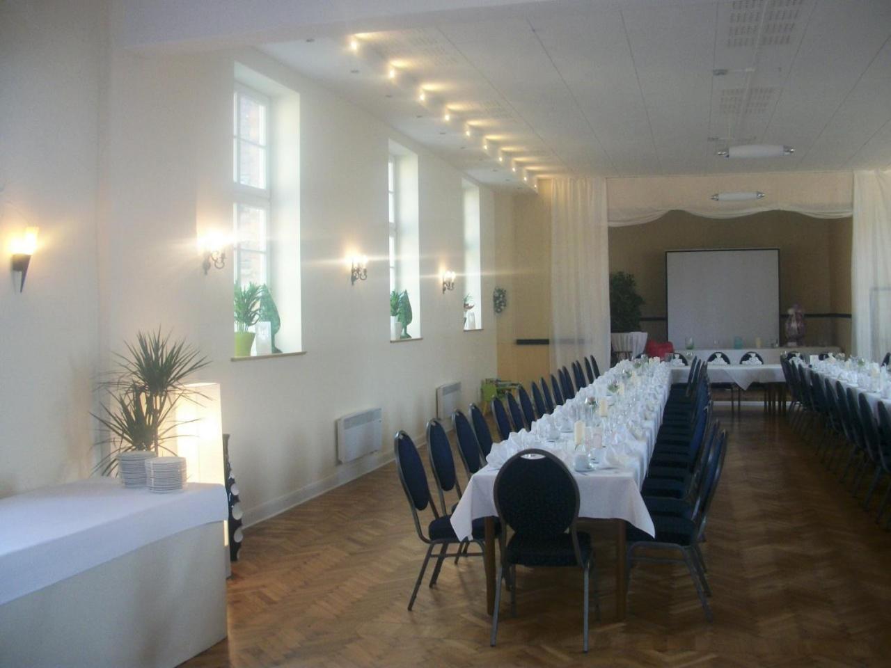 Hotel Bützower Hof Zewnętrze zdjęcie